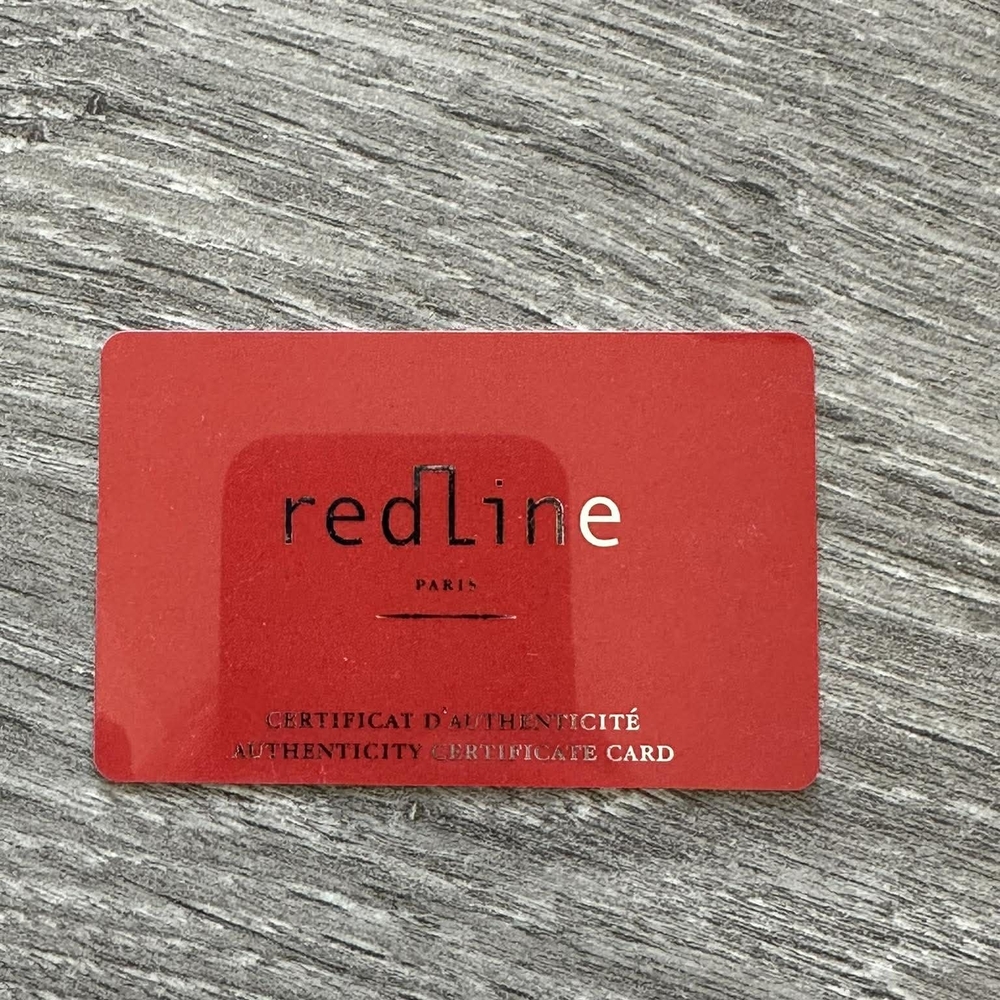 Redline Gold Bracelet with Red Thread - Picture 3 of 7